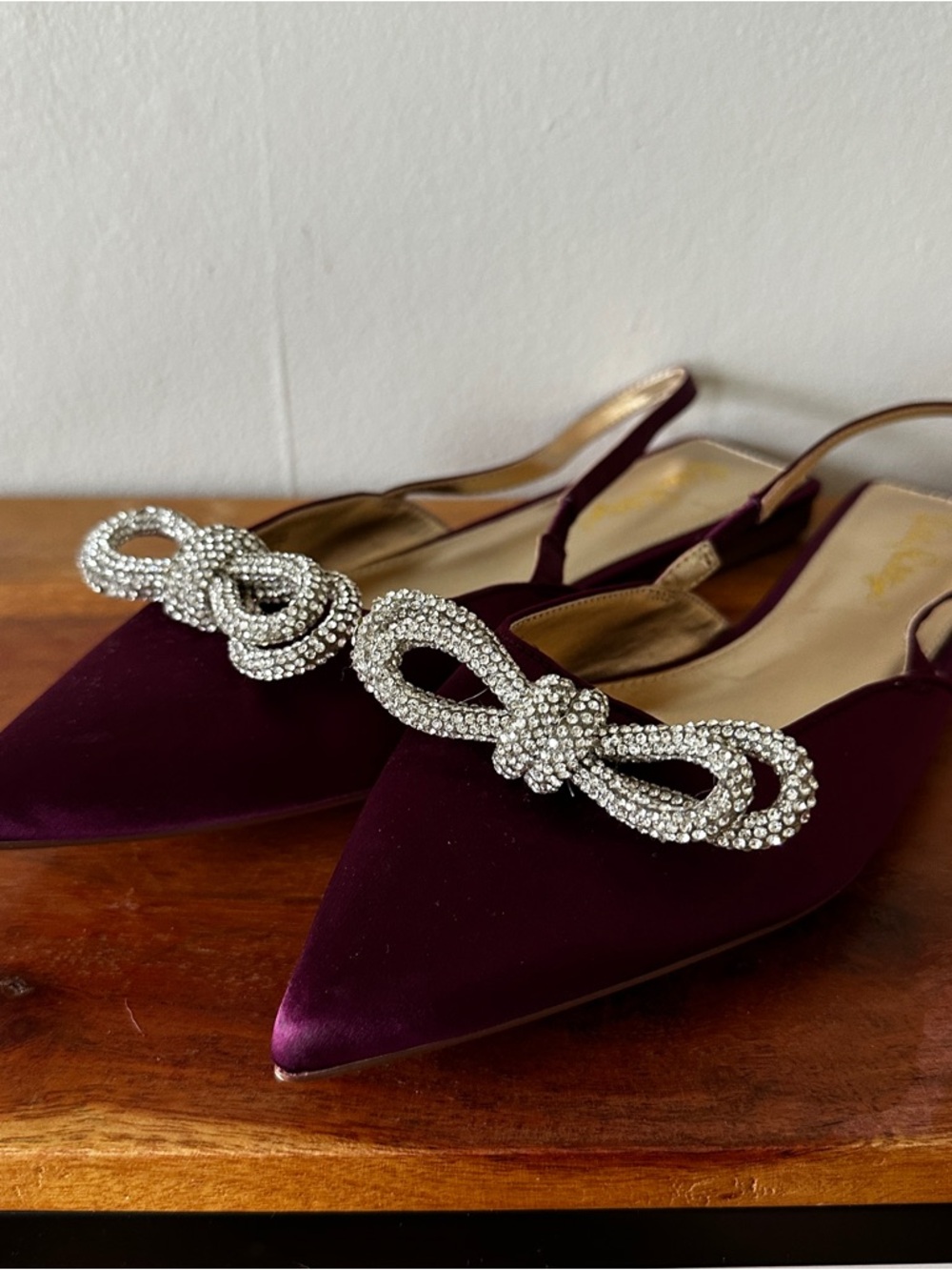 Lilly Pulitzer Brit Slingback Flats Amarena Cherry Satin Jeweled Sandals 8.5